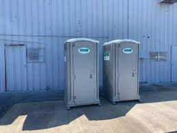 Best Deluxe Portable Toilet Rental  in Grayson, KY